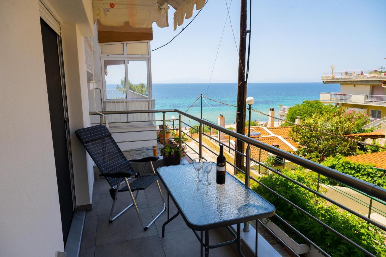 Zoe Seaview Apartment By Rentalspro - Nea Moudania Halkidiki Exterior photo