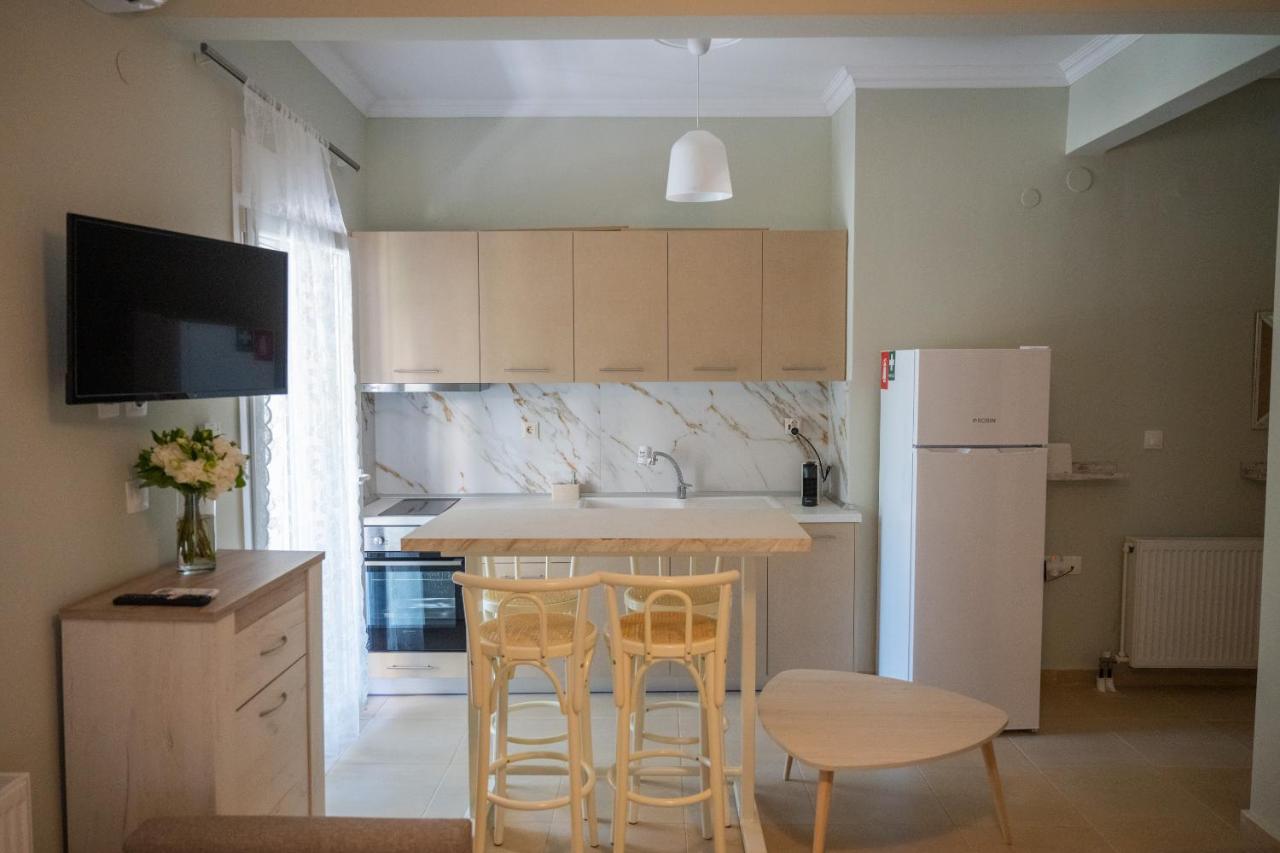 Zoe Seaview Apartment By Rentalspro - Nea Moudania Halkidiki Exterior photo